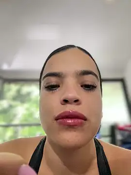 JuanitaMore01 online show from October 2025 05:48:02 PM