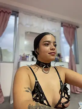 JuanitaMore01 online show from February 2026 10:50:02 PM