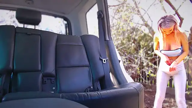 Snapshot of Yourguiltypassionn chatting on April 2026 10:43:02 AM Yourguiltypassionn online show from April 2026 10:43:02 AM