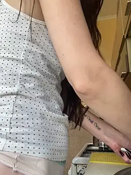 Cute Erika online show from October 2025 10:04:01 AM