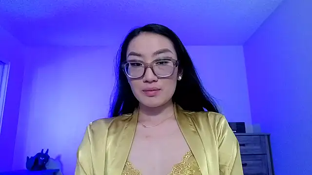 Aliciaz3 online show from October 2025 04:08:02 PM