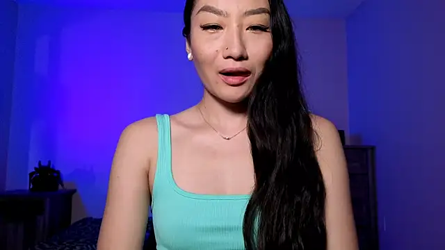 Aliciaz3 online show from November 2025 02:10:01 PM