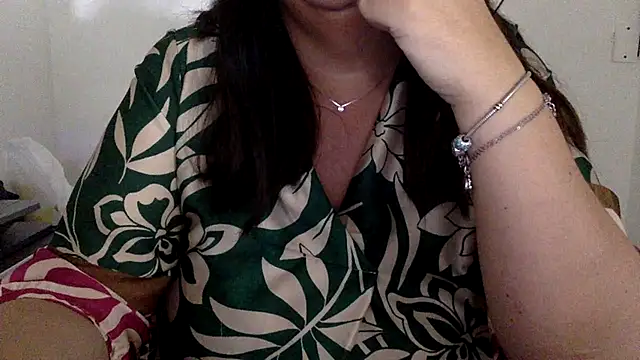 Snapshot of LaReginaNera chatting on July 2026 12:33:01 PM LaReginaNera online show from July 2026 12:33:01 PM