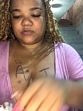 melcarioca1111 online show from November 2025 03:33:02 PM