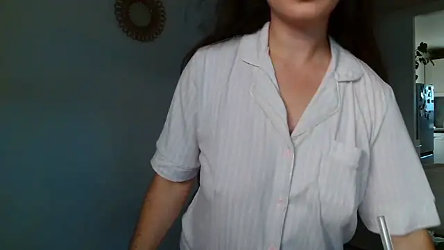 liloush   online show from October 2025 01:24:02 PM