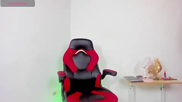 HaitanaGate online show from September 2025 08:08:01 PM