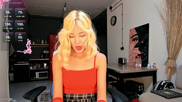 Snapshot of Korean_blink chatting on September 2025 04:13:01 PM Korean blink online show from September 2025 04:13:01 PM