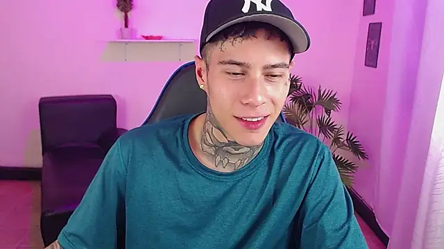 Snapshot of setthomas chatting on February 2026 09:35:01 PM setthomas online show from February 2026 09:35:01 PM