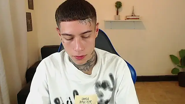 Snapshot of setthomas chatting on January 2026 10:06:02 PM setthomas online show from January 2026 10:06:02 PM