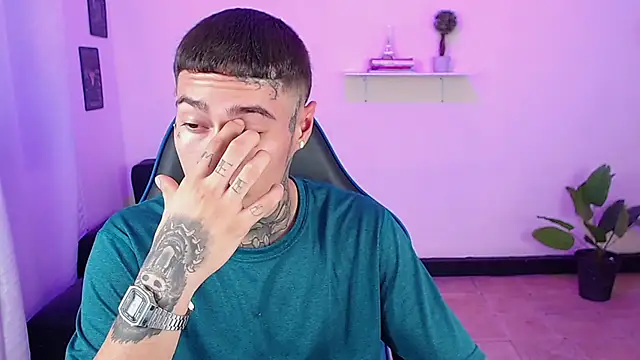 Snapshot of setthomas chatting on January 2026 09:29:01 PM setthomas online show from January 2026 09:29:01 PM