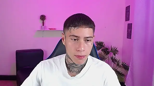 Snapshot of setthomas chatting on February 2026 09:56:02 PM setthomas online show from February 2026 09:56:02 PM