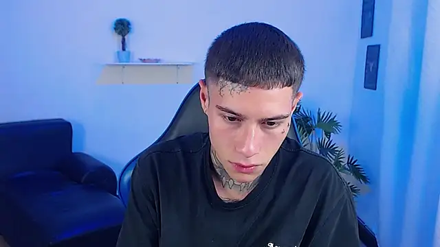 Snapshot of setthomas chatting on February 2026 10:16:01 PM setthomas online show from February 2026 10:16:01 PM