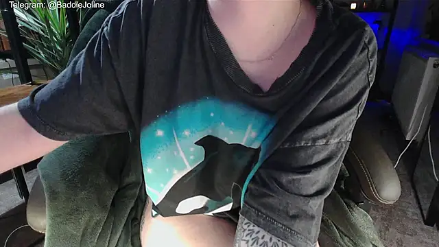 Snapshot of BaddieJoline chatting on November 2025 07:25:02 PM BaddieJoline online show from November 2025 07:25:02 PM