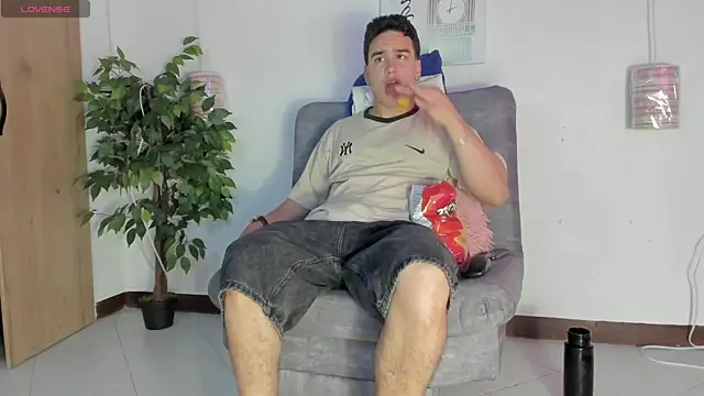 battistaturner online show from May 2026 07:43:01 PM