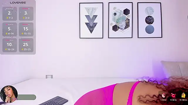 Tina curly online show from December 2025 11:31:01 AM