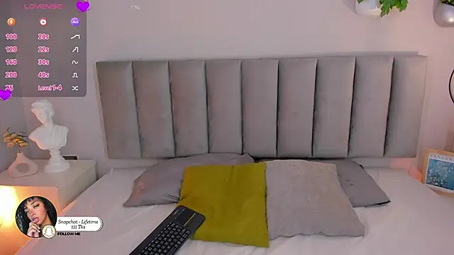 Tina curly online show from April 2026 12:20:01 PM