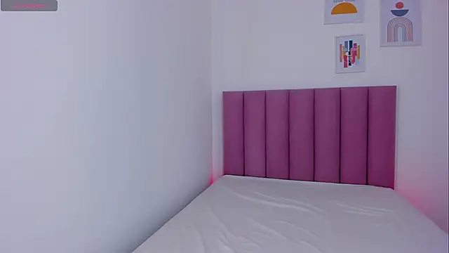 Tina curly online show from February 2026 11:32:01 AM