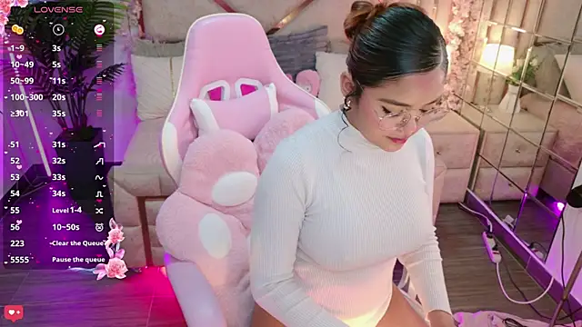 eimy 2 online show from October 2025 05:41:02 AM