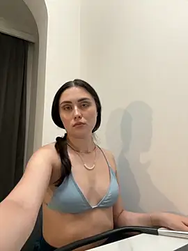 Snapshot of MilanaDayLi chatting on September 2025 08:07:01 PM MilanaDayLi online show from September 2025 08:07:01 PM