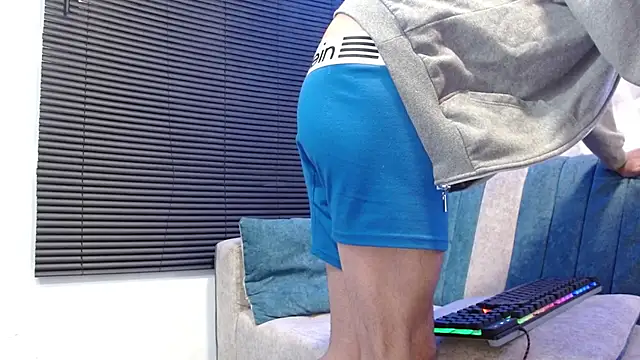 Isaac tan online show from October 2025 05:09:01 AM