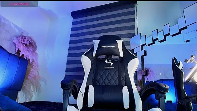 Snapshot of Isaac_tan chatting on March 2026 12:16:02 AM Isaac tan online show from March 2026 12:16:02 AM