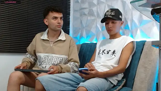 Isaac tan online show from December 2025 03:01:02 AM