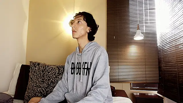 Lucian Morel S online show from November 2025 12:38:02 PM