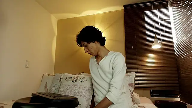 Lucian Morel S online show from October 2025 12:15:01 PM