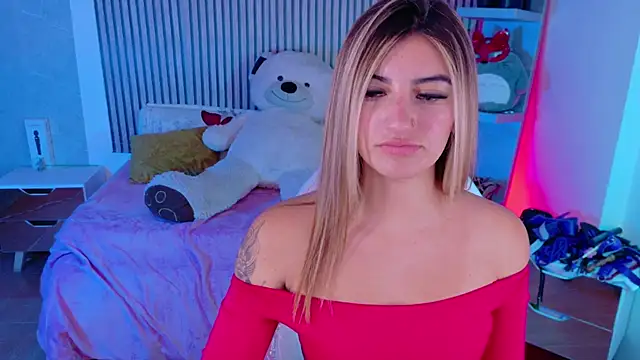  aitana 001 online show from March 2026 07:28:01 PM