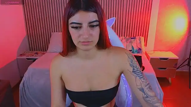  aitana 001 online show from November 2025 07:51:01 PM