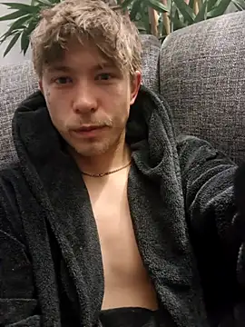 cameron334 online show from April 2026 01:23:02 AM