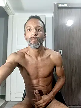 Snapshot of Pretin_Maroto chatting on October 2025 01:06:02 AM Pretin Maroto online show from October 2025 01:06:02 AM