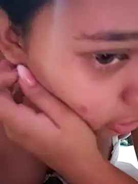 Violethroos online show from November 2025 02:59:02 AM