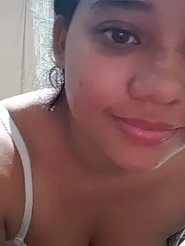 Snapshot of Violethroos chatting on October 2025 02:24:01 AM Violethroos online show from October 2025 02:24:01 AM
