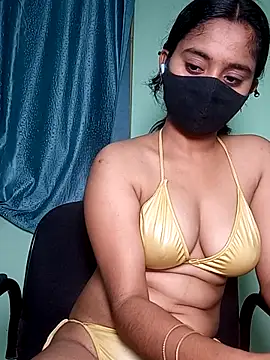 shrutee12 online show from May 2026 08:00:02 PM