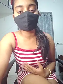 shrutee12 online show from December 2025 04:33:02 PM