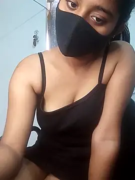 shrutee12 online show from December 2025 07:02:02 AM