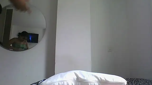 Lucy 2025 online show from September 2025 06:54:02 PM