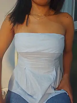 Snapshot of Miss_Pompitas23 chatting on June 2026 04:13:01 AM Miss Pompitas23 online show from June 2026 04:13:01 AM