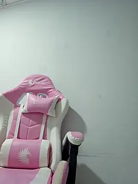 Miss Pompitas23 online show from December 2025 01:50:02 AM