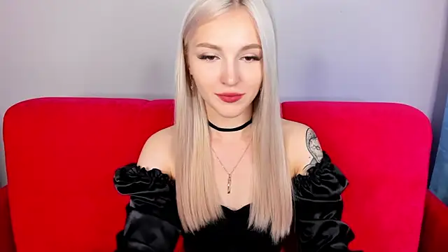 LisaFoxyMe online show from September 2025 08:31:01 AM