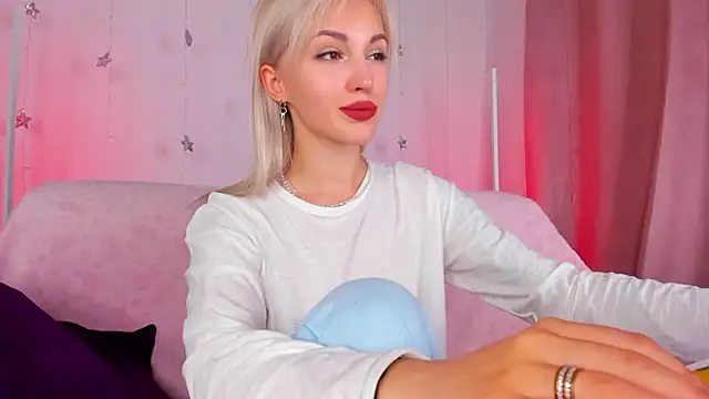LisaFoxyMe online show from July 2026 01:39:02 AM