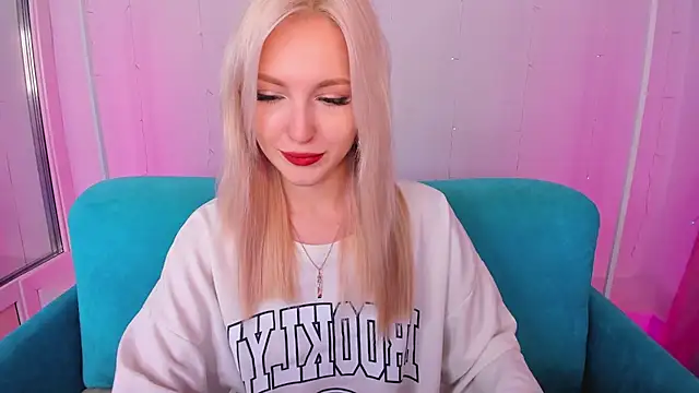 LisaFoxyMe online show from November 2025 01:20:01 AM