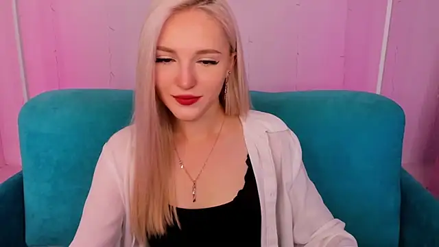 LisaFoxyMe online show from September 2025 01:10:02 AM