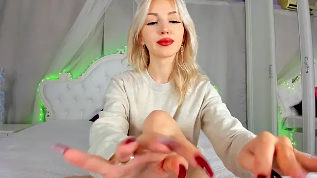 LisaFoxyMe online show from February 2026 01:38:01 AM