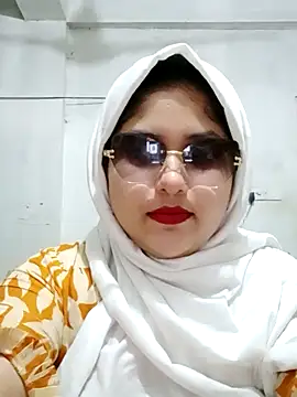 Nusrat-N online show from April 2026 10:11:02 PM