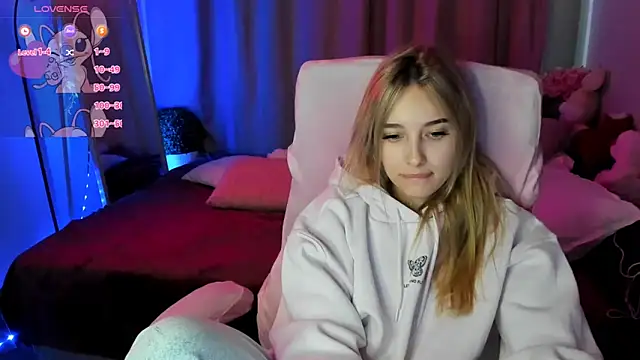 TaisiaHot online show from December 2025 09:01:01 AM