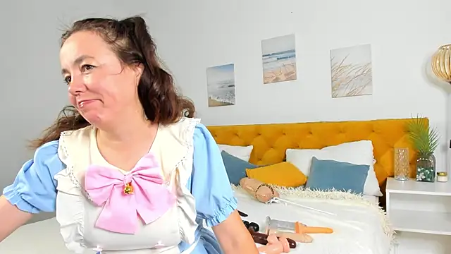Kira Adler online show from October 2025 01:40:02 AM
