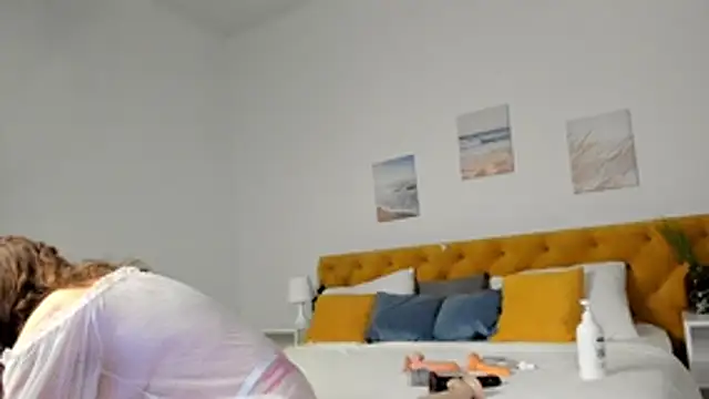 Kira Adler online show from November 2025 01:28:01 AM