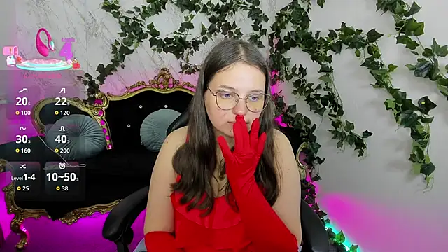 SophieDreamss online show from September 2025 01:17:02 PM